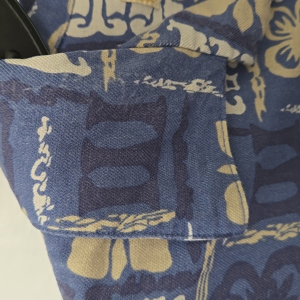 Island Republic Blue and Cream Men's Shirt - Picture 3 of 9